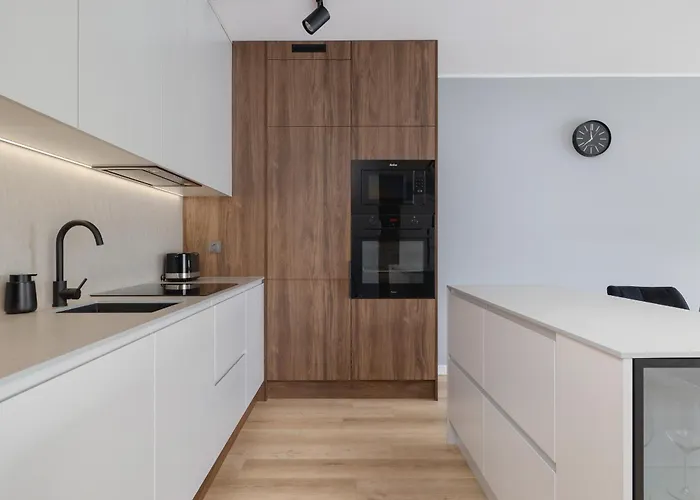 Brynow Dla 4 Osob Z Parkingiem By Renters Appartement Katowice